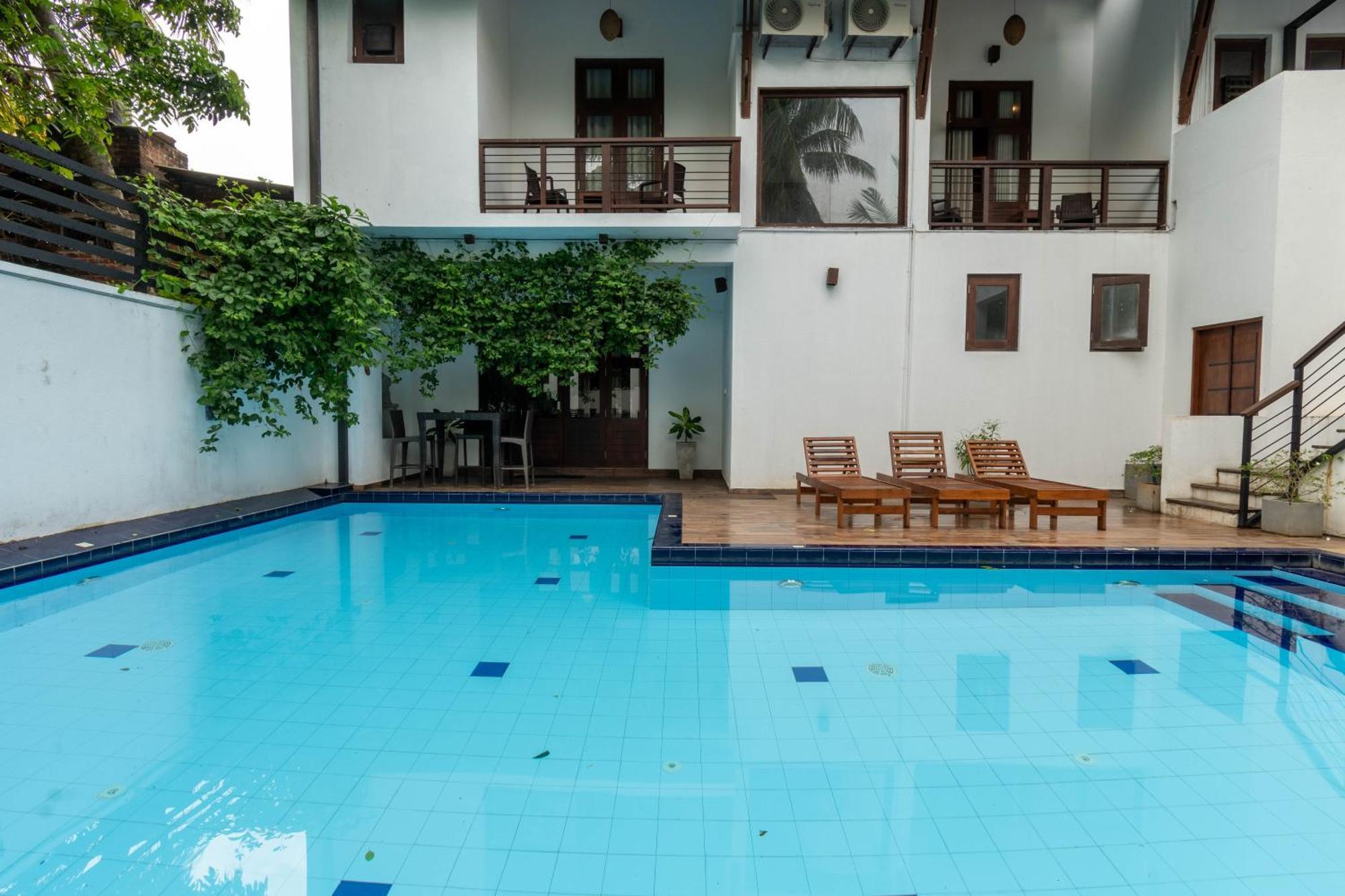 Hotel Bella Vista Anuradhapura Exterior photo