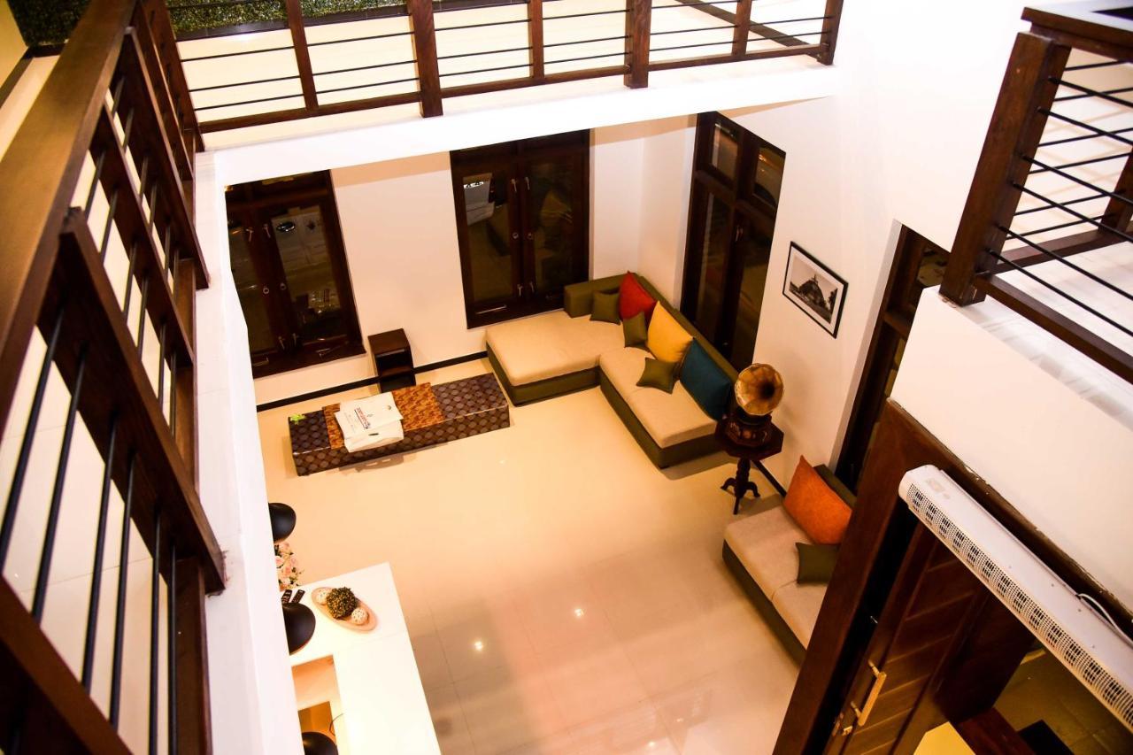 Hotel Bella Vista Anuradhapura Exterior photo