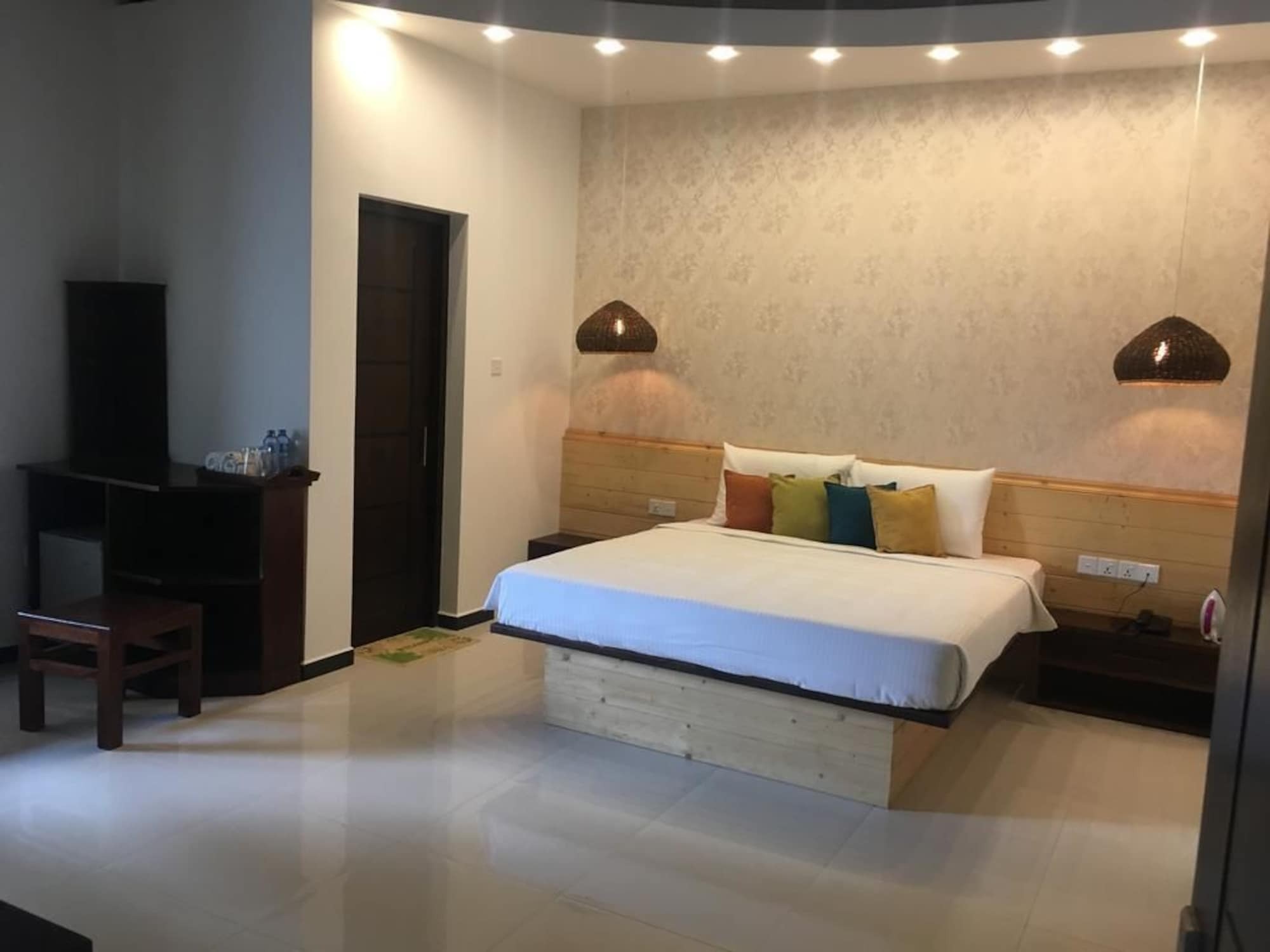 Hotel Bella Vista Anuradhapura Exterior photo